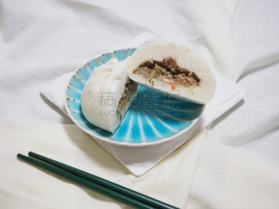 中式小笼包,东方食品,宝鸡,蒸菜,小圆面包,点心,饺子,中文,蒸汽,猪肉