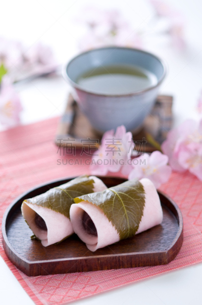 橡叶麻糬,垂直画幅,樱花,无人,日式茶杯,日本点心,春天,日本料理,日本食品