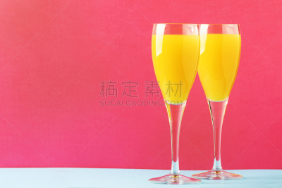 含酒精饮料,玻璃杯,鸡尾酒,香槟,金合欢树,冷,橙汁,干的,饮料,寒冷