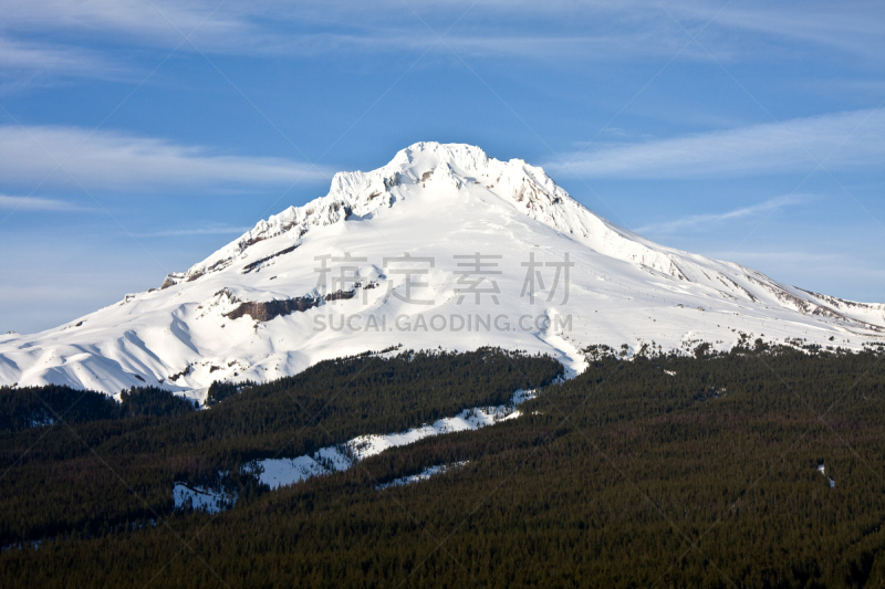 胡德雪山,屈膝旋转滑雪,花旗松,攀冰,休眠火山,谷边,俄勒冈州,俄勒冈郡,水平画幅,雪