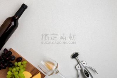瓶塞钻,酒瓶,在上面,玻璃杯,白色背景,视角,夏布利葡萄酒,下水塞,个性丑男,夏敦埃葡萄