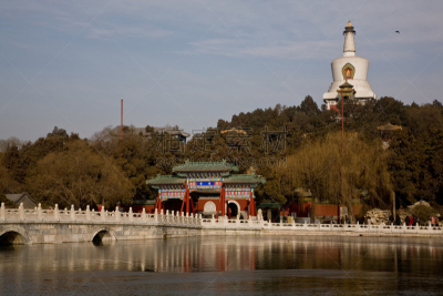 白塔,北海湖,北海公园,水,天空,水平画幅,鸟类,东亚,户外,大门
