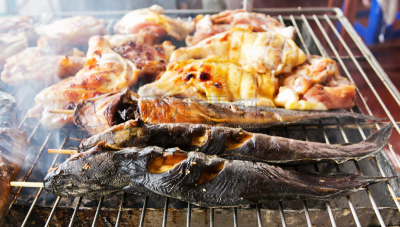 格子烤肉,鱼类,水平画幅,膳食,海产,户外,烟,羊羔,肉,烤串