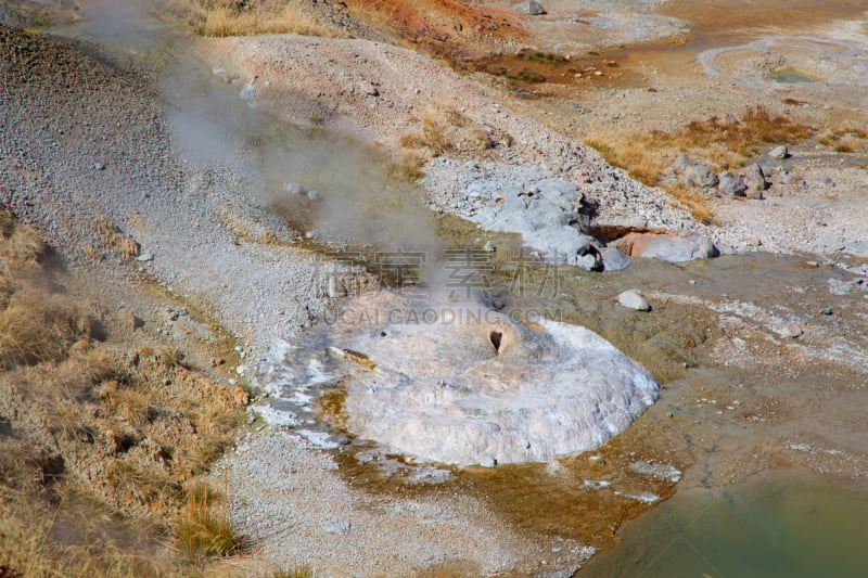 诺里斯间歇泉盆地,蓝宝石池,间歇泉,火山喷口,黄石公园,怀俄明,沸腾的,温泉,公园,美国西部