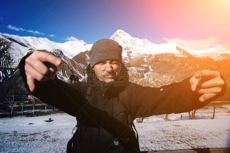 山,男人,自然,天空,水平画幅,地形,雪,乡村,蓝色,全景