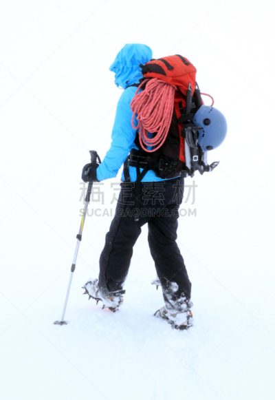 雪天出行,冰爪,冰镐,攀冰,登山杖,寒冷,绳子,运动,极限运动,技能