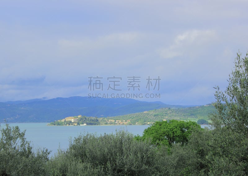 湖,乡村,天空,水平画幅,山,无人,户外,草,云景,高处