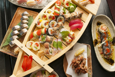 日本食品,紫苏,天麸罗,寿司米,咸水鳗,绿芥末酱,鲭鱼,扇贝,鱼子酱