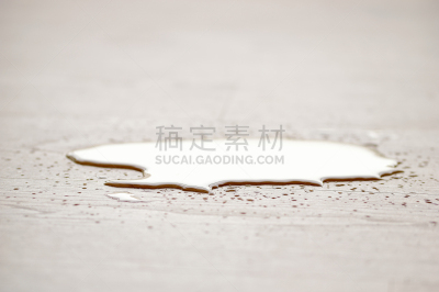 水,镶花地板,在上面,排水口,污水,木隔板,地板,坏掉的,住宅内部,拆毁的