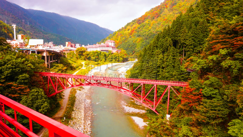 黑部峡谷,日本,红色,桥,立黑山部阿尔卑斯山脉路线,黑部市,著名景点,河流,户外,旅行者