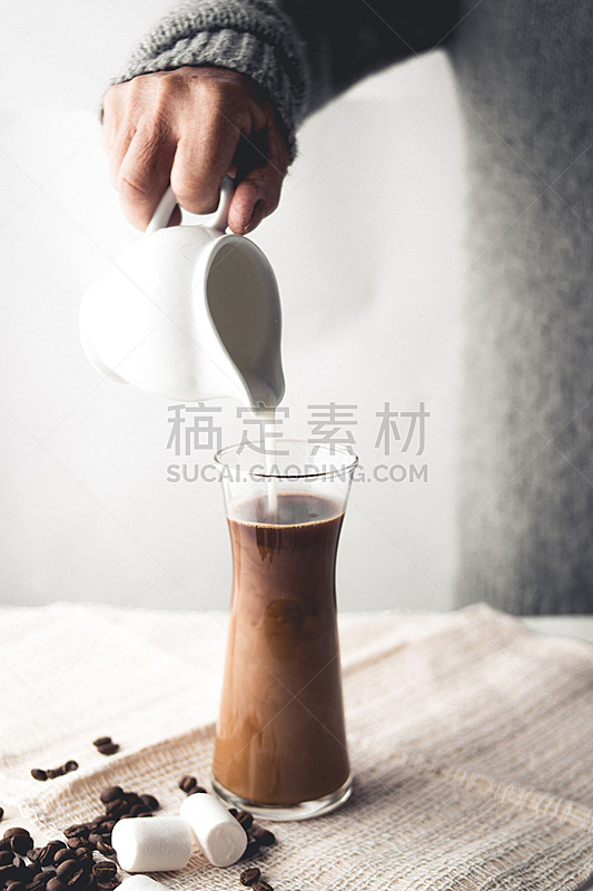 阿拉比卡咖啡,热,牛奶,玻璃杯,咖啡,垂直画幅,褐色,芳香的,无人,奶油