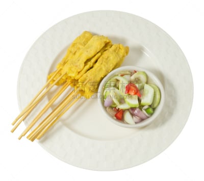 沙嗲,盘子,黄瓜,沙拉,猪肉,格子烤肉,烧烤店,餐具,串肉签,水平画幅