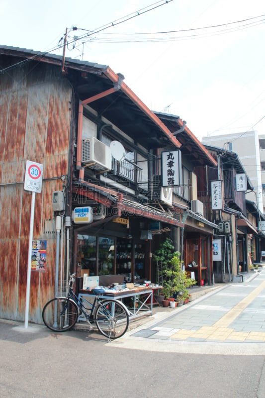 京都府,街道,沥青,仅日本人,著名景点,京都市,亚洲人种,屋顶,日本人,人行道