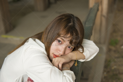 舒服,女人,躺椅,快乐,注视镜头,美,半身像,水平画幅,椅子,美人