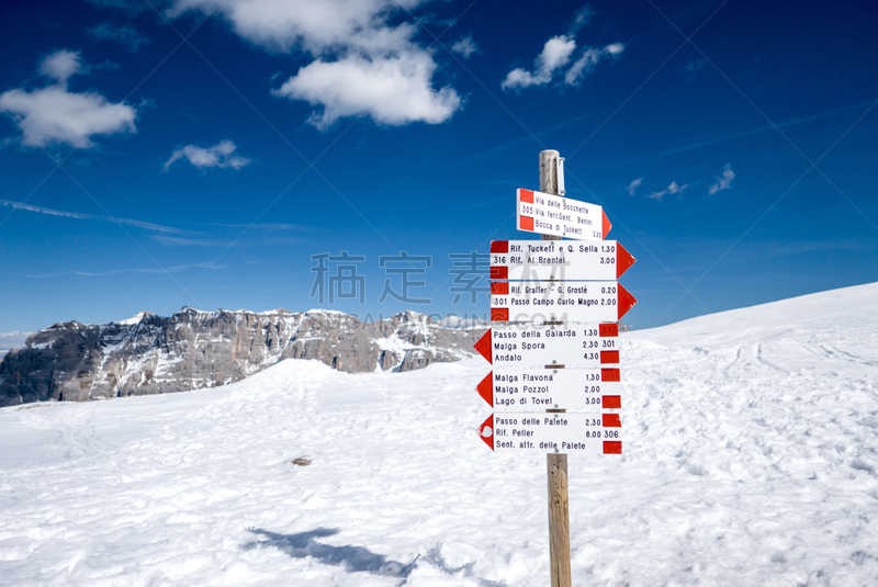 雪,山,阿尔卑斯山脉,摩德纳迪坎皮格里奥,方向标,意大利,滑雪雪橇,中心,水平画幅,箭头符号