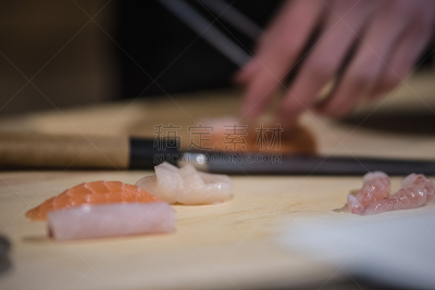 生鱼片,海产,清新,切片食物,工艺品,板前厨师,鲑鱼排,商业厨房,餐刀,正面视角