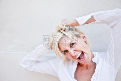 扯开,头发,女人,两手放头后面,手插入头发,美,留白,眼泪,水平画幅,美人