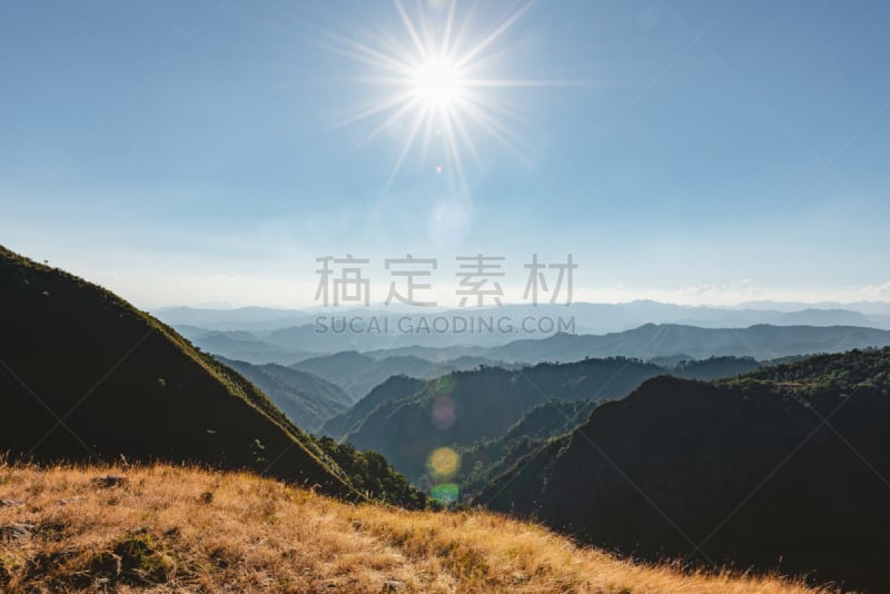 色彩鲜艳,日光,绿山国家森林公园,山脉,在上面,水平画幅,山,夏天,户外,泰国