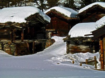 雪,阿尔卑斯山脉,小屋,美,阿尔卑斯枞树,农业建筑,休闲活动,水平画幅,无人,户外