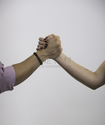 手,两对男女一起约会,中老年伴侣,垂直画幅,四肢,新婚夫妇,新婚,仅成年人,青年人,白色