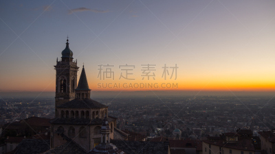 贝加莫,小礼拜堂,航拍视角,意大利,古城,背景,波河,日落