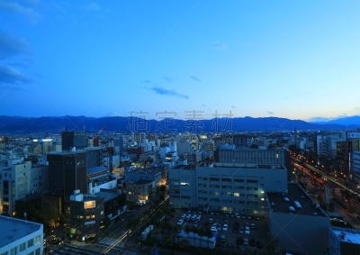 山梨县,夜晚,甲府市,办公室,水平画幅,无人,曙暮光,户外,全球通讯,地球形