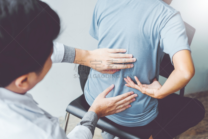 背面视角,病人,物理疗法,概念,问题,老年男人,健康保健工作人员,专业人员,医药职业