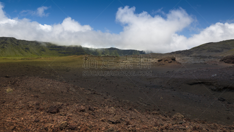 弗尔乃斯火山,山谷市,洛克斯省立公园,三个村落,跨海公路,留尼汪（法属）,布列塔尼,主干路,海底,蔚蓝海岸地区