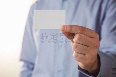 白色,男人,拿着,名片,贺卡,留白,男商人,文档,男性,仅成年人
