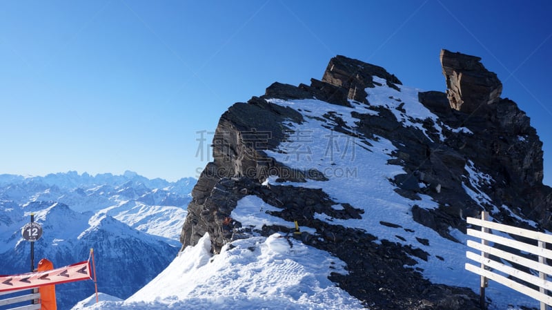 山,岩石,科姆堡,天空,度假胜地,地名,水平画幅,雪,户外,白色