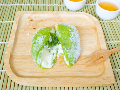 绿茶,年糕,日本米糕,大福饼,糯米团,粳米,奶油色,奶油蛋羹,粘的,日本料理