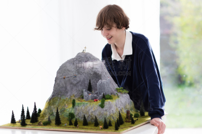 建筑业,模型,学生,做计划,青少年,休闲活动,水平画幅,科学,交通方式,居住区