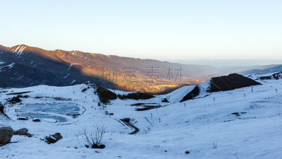 雪,阳光光束,山顶,最后,天空,风,水平画幅,无人,潮湿路滑标志,阴影