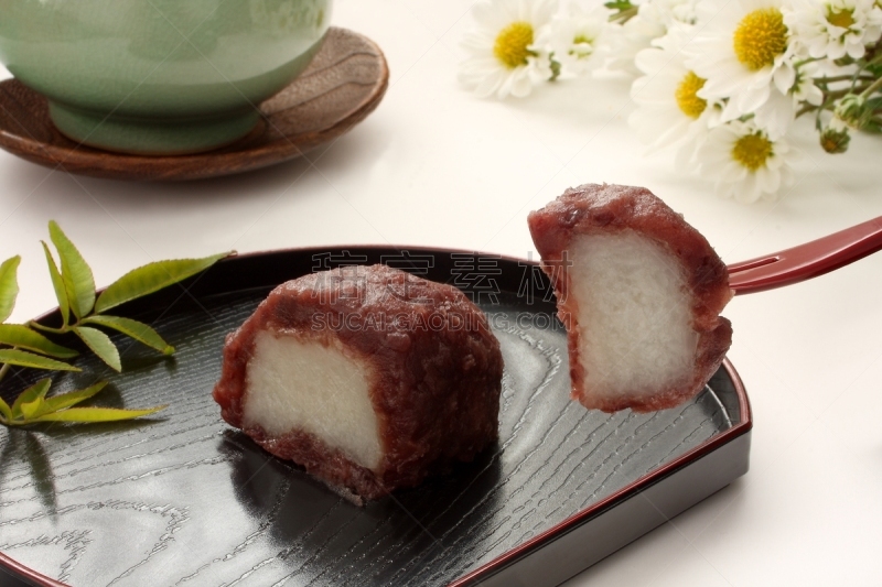 Rice ball coated with sweetened　red beans Ohagi, Japanese sweets