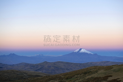 科多巴克西火山,皮钦查,厄瓜多尔安第斯山脉,基多,厄瓜多尔,阿尔蒂普拉诺山脉,非美国地点,南美,雪,超现实主义的