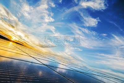 太阳能电池板,太阳能反射镜,太阳能,天空,留白,水平画幅,无人,蓝色,环境保护,日光