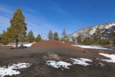 落火山渣锥,天空,水平画幅,雪,无人,火山地形,户外,白色,田地,volcanic scoria