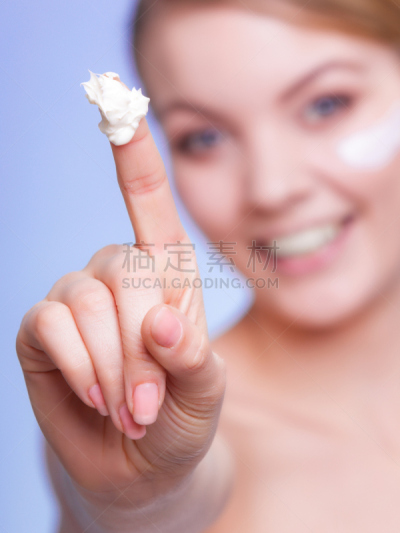 女孩,米色,垂直画幅,青少年,纯净,健康,干的,化妆用品,润肤露,青年人