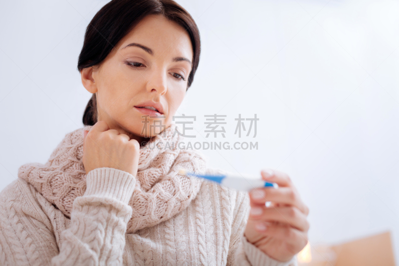 女人,温度计,家庭生活,家具,责任,疲劳的,青年人,逆境,人的脸部