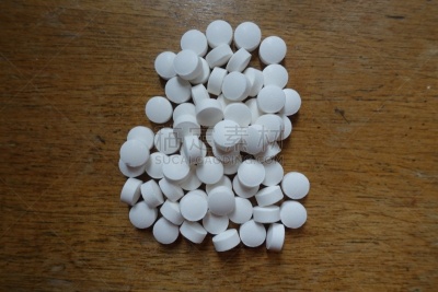 木制,药丸,在上面,生物科技,替代疗法,辅导讲座,水平画幅,无人,使用嘴巴,健康