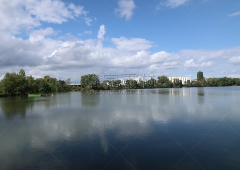 Inner harbor of Mâcon