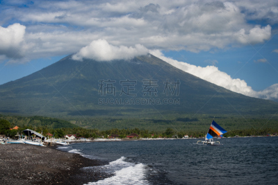 阿贡火山,巴厘岛,龙目海峡,爪哇海,克隆贡地区,渔镇,水,水平画幅,无人,火山地形