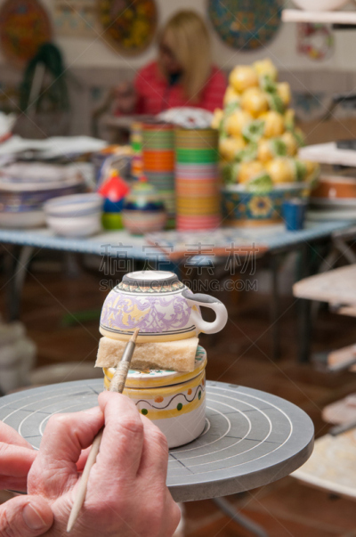 陶瓷工艺品,卡尔塔吉罗内,垂直画幅,艺术家,艺术,符号,画笔,特写,工作室,工匠