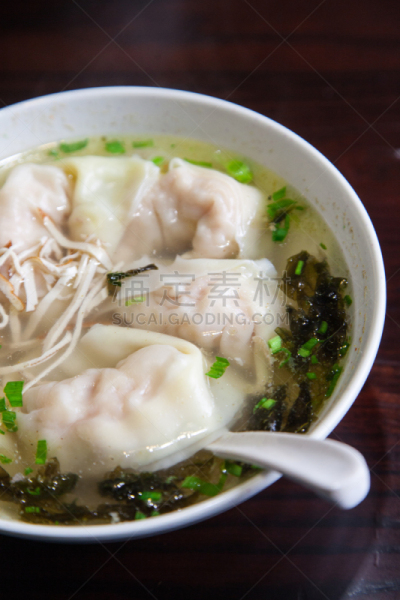 意大利馄饨,白色,盘子,上菜,意大利饺子,塞满了的,煮食,面粉,配方,小麦面团