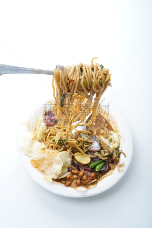 热,酸橙,香料,辣椒,面条,脆饼干,烤肉餐,乌冬面,餐具,印度尼西亚