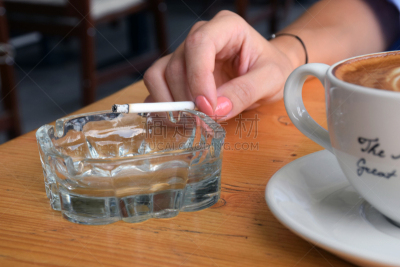 香烟,咖啡,茶碟,奶油,早晨,饮料,白色,烟蒂,热,剂量
