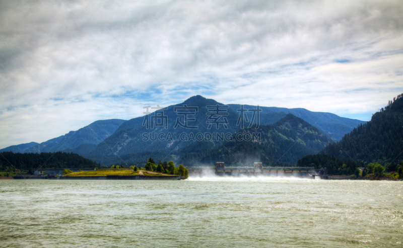 邦威坝,溢洪道,水,天空,俄勒冈州,俄勒冈郡,多代家庭,水平画幅,能源,巨大的