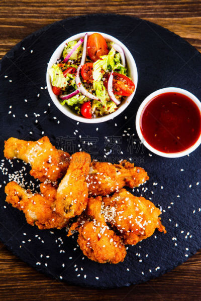 蔬菜,炸鸡块,炸制食物,波兰,莴苣,食品,中国食品,番茄酱,西红柿,白肉