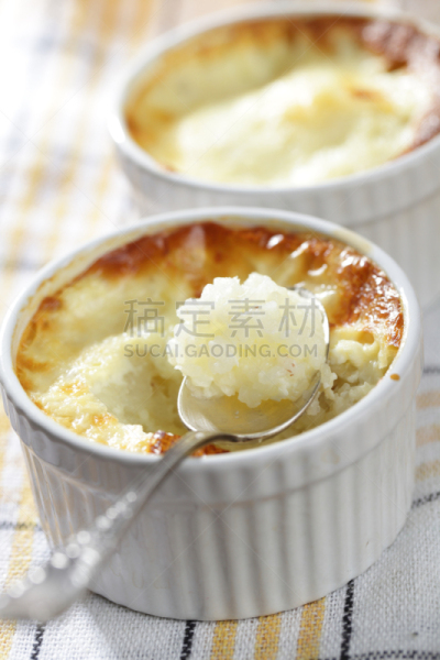 米糕,烤碗,茶匙,垂直画幅,无人,膳食,特写,两个物体,甜点心,甜食