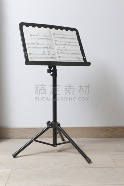 乐谱架,图像,乐谱,音乐,白色背景,一个物体,垂直画幅,开着的,室内,无人